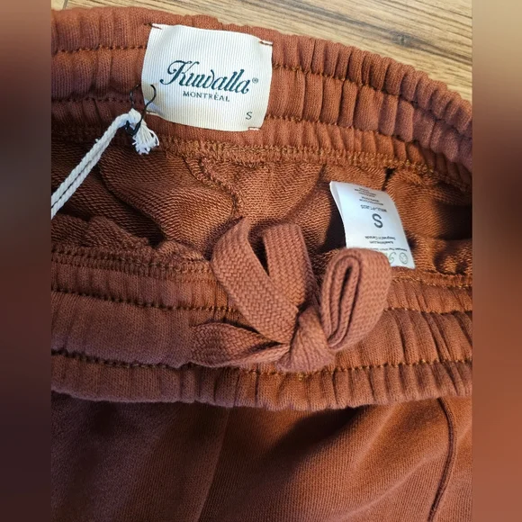 Kuwallatee Sweatpants - Picture 6 of 7